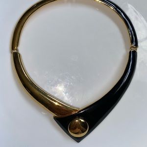Vintage Monet 16” V choker necklace black and goldtone metal